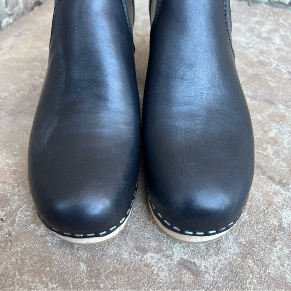 Swedish Hasbeens Black Leather Ankle Boots - Picture 4 of 11